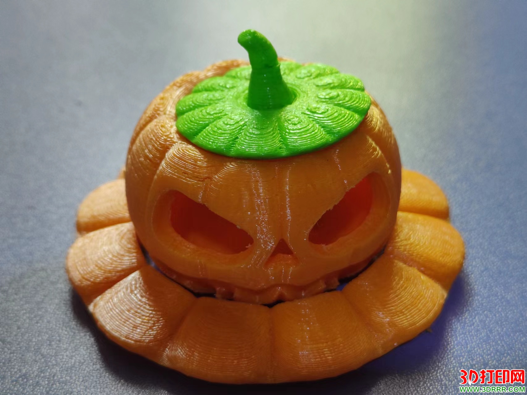 万圣节时3D打印的南瓜